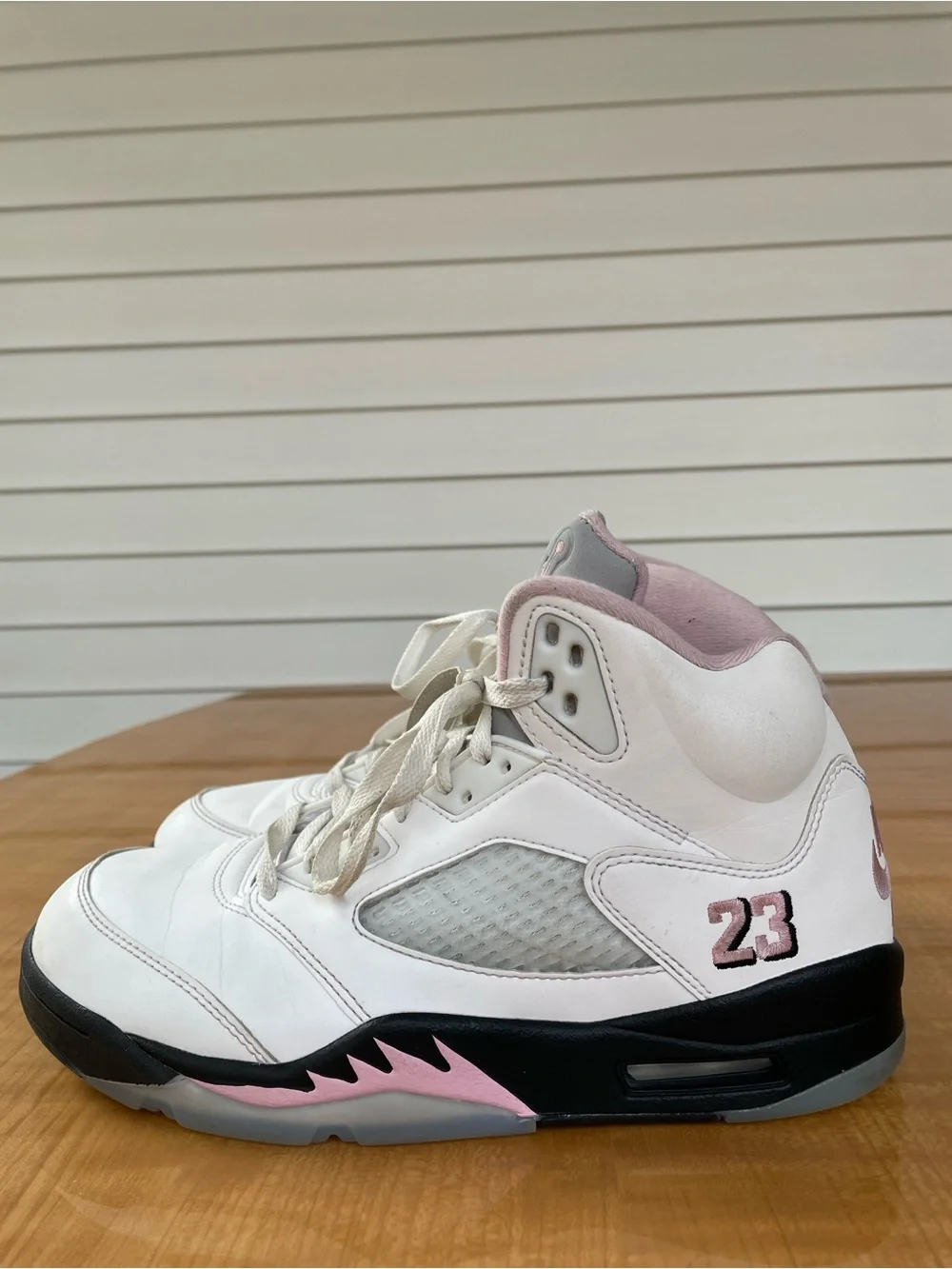 Air Jordan 5 Retro Mens Soft Pink Sneakers Size 8 NBA Basketball Streetwear